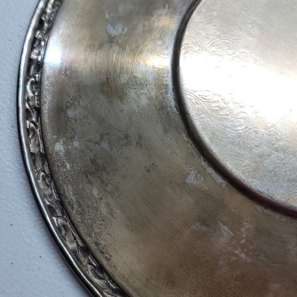 Vintage WMA Rogers MeadowBrook Silver Plate Round 10 Inch Serving Platter - Picture 13 of 15